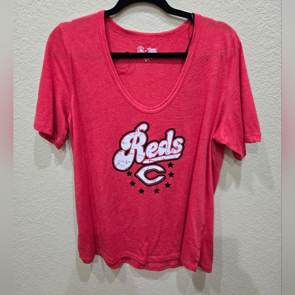 Cincinnati Reds Women's Red Short Sleeve Tee